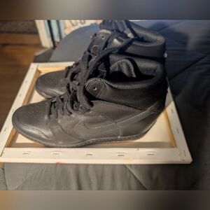 Stylish Black Women's High-Top Sneakers